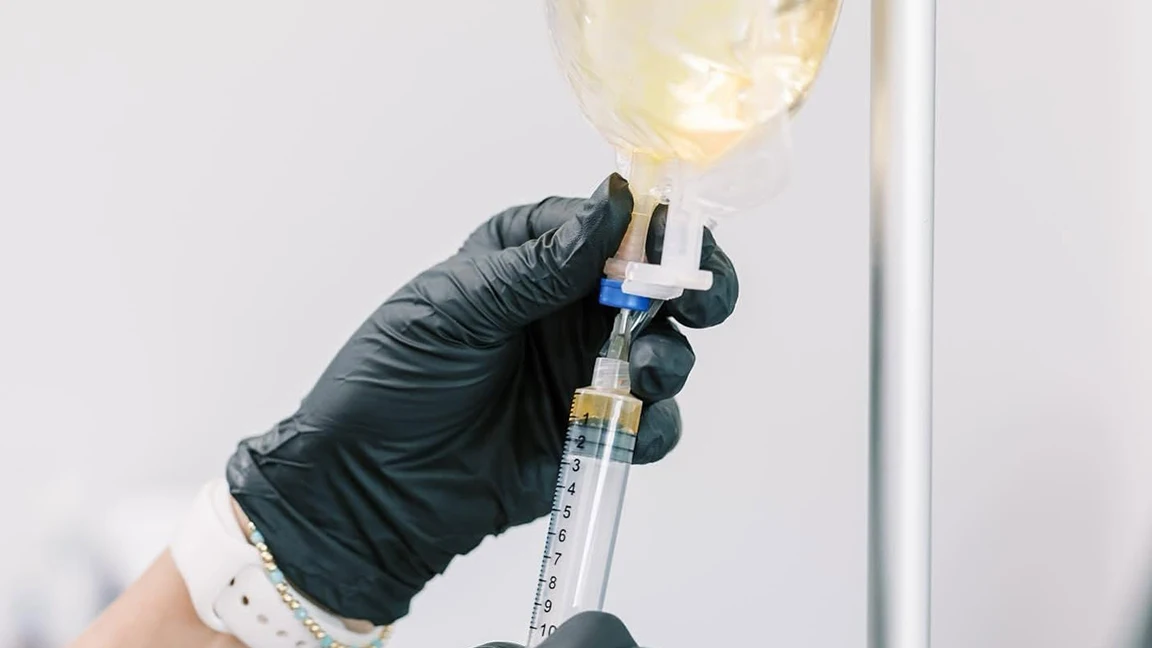 IV Hydration Therapy and Oral Hydration Differences, Benefits, and Limits